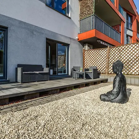Apartment Kozielska Z Pieknym Ogrodem I Tarasem Gliwice Exterior photo